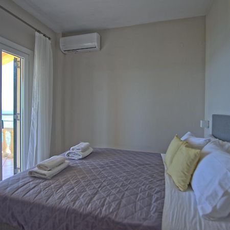 Beachfront Villa Seasun By Posarellivillas Agios Spyridon  المظهر الخارجي الصورة