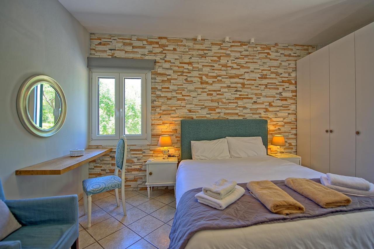 Beachfront Villa Seasun By Posarellivillas Agios Spyridon  المظهر الخارجي الصورة