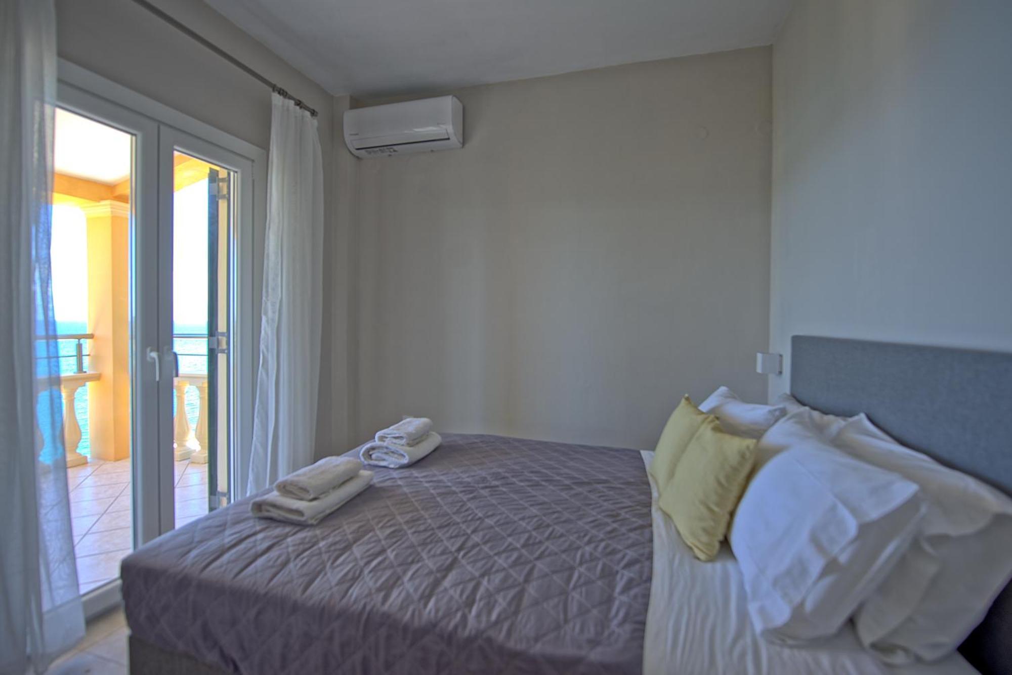 Beachfront Villa Seasun By Posarellivillas Agios Spyridon  المظهر الخارجي الصورة