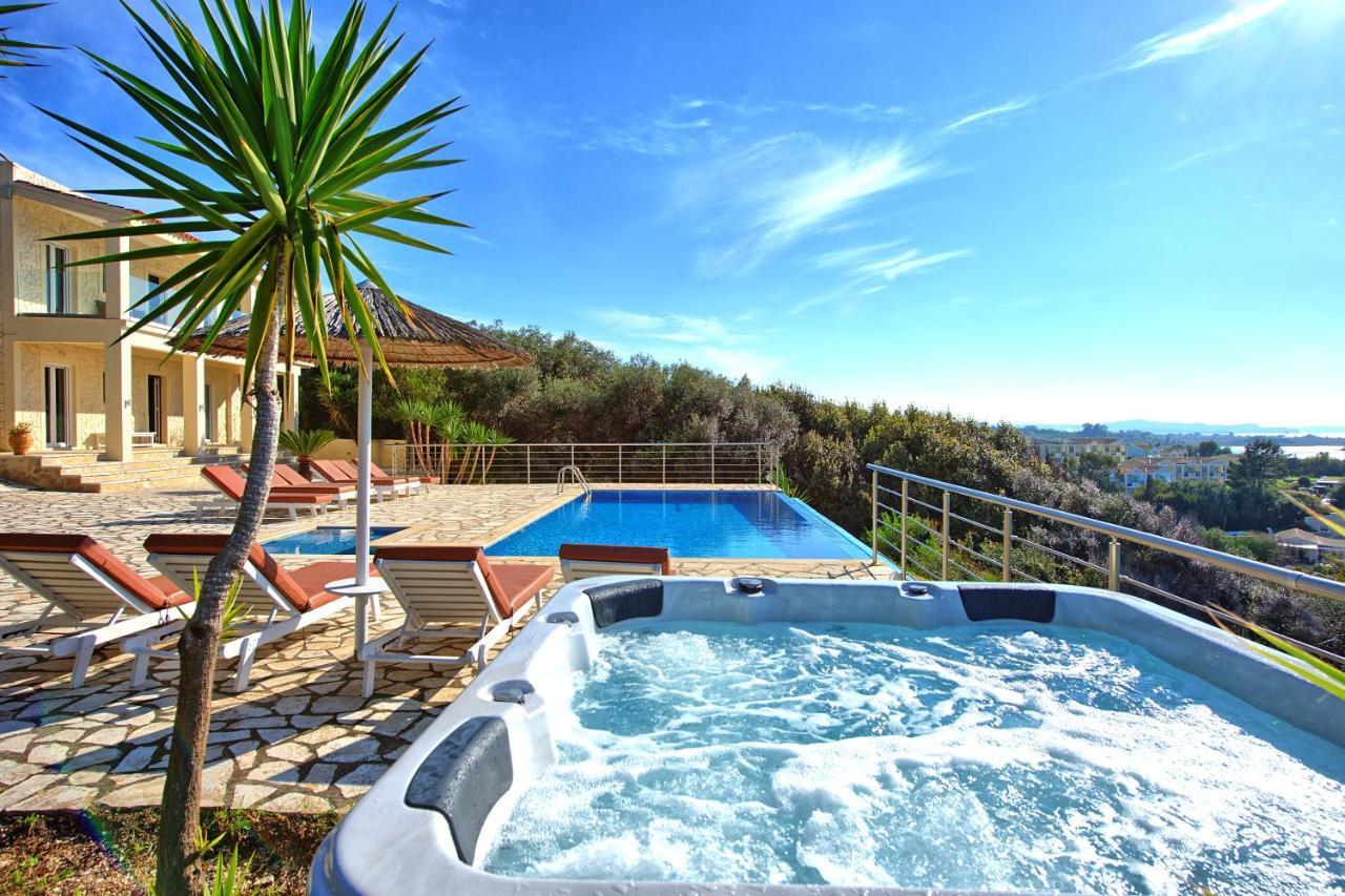 Beachfront Villa Seasun By Posarellivillas Agios Spyridon  المظهر الخارجي الصورة
