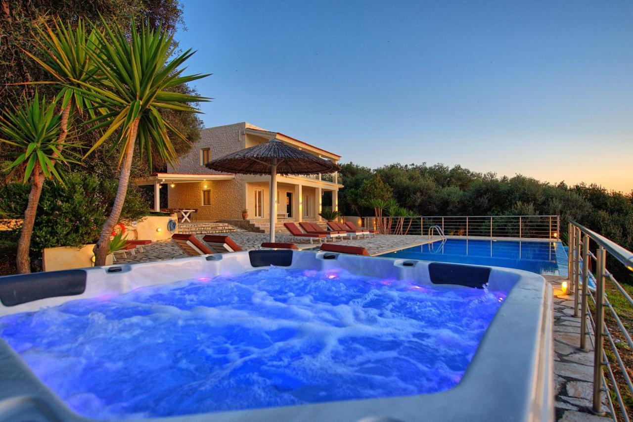 Beachfront Villa Seasun By Posarellivillas Agios Spyridon  المظهر الخارجي الصورة