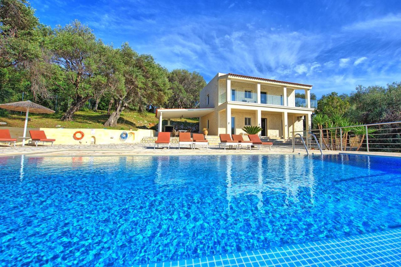 Beachfront Villa Seasun By Posarellivillas Agios Spyridon  المظهر الخارجي الصورة