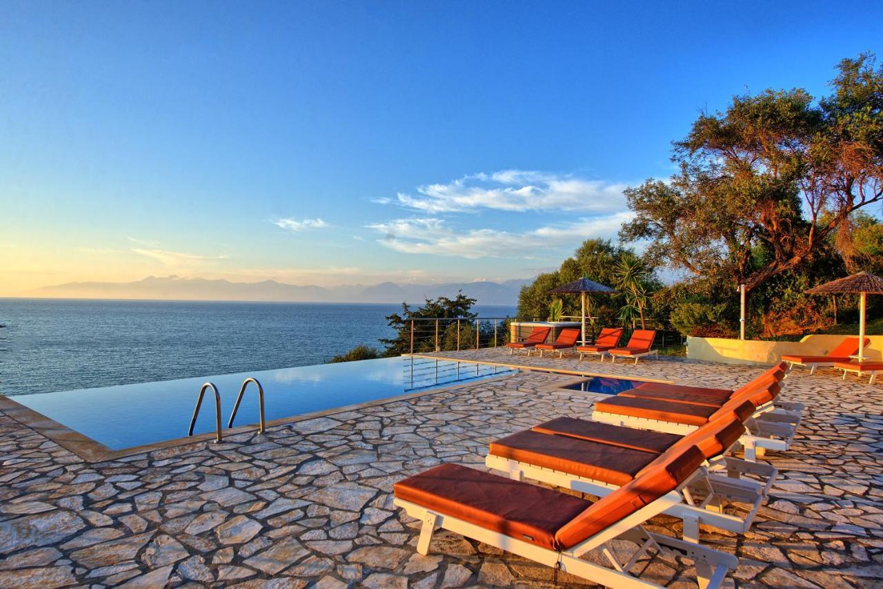 Beachfront Villa Seasun By Posarellivillas Agios Spyridon  المظهر الخارجي الصورة