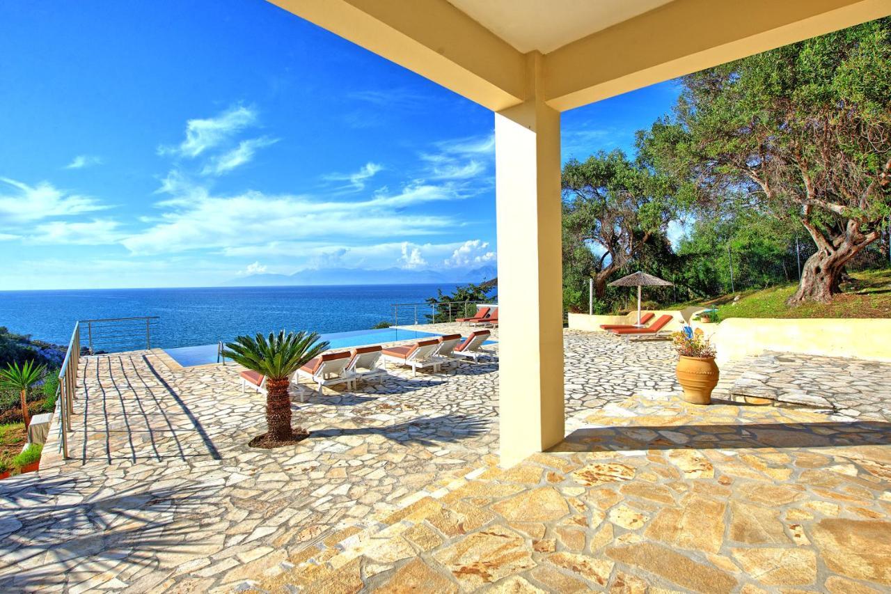 Beachfront Villa Seasun By Posarellivillas Agios Spyridon  المظهر الخارجي الصورة
