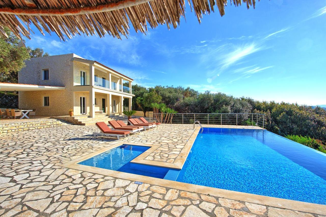 Beachfront Villa Seasun By Posarellivillas Agios Spyridon  المظهر الخارجي الصورة